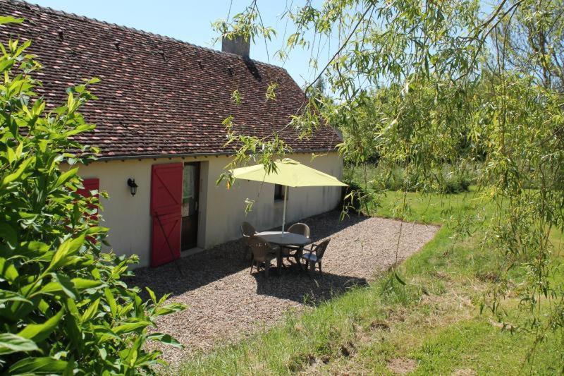 Villa La petite fermette à Challuy Extérieur photo